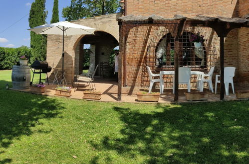 Photo 6 - Maison de 2 chambres à Cortona avec piscine privée et jardin