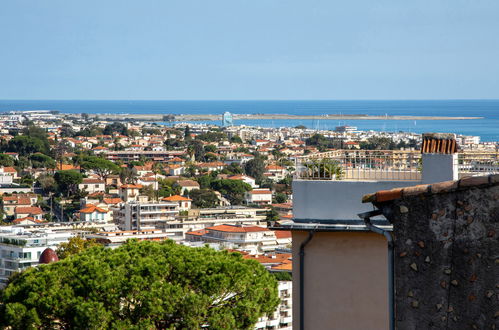 Foto 25 - Appartamento con 1 camera da letto a Cagnes-sur-Mer con terrazza