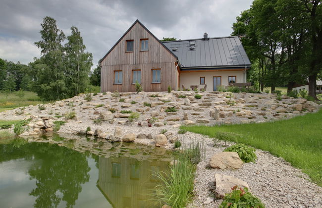 Apartamento de 4 quartos em Kořenov com jardim e terraço - Foto 1