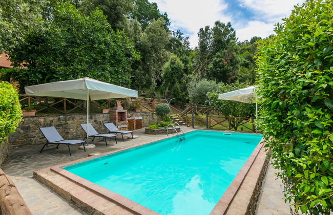 Apartamento de 2 quartos em Castagneto Carducci com piscina e jardim - Foto 2