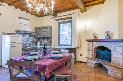 Photo 5 - 2 bedroom Apartment in Castagneto Carducci with swimming pool and garden