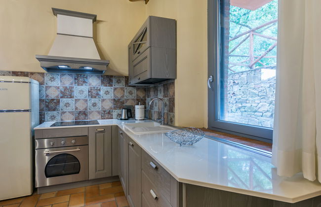 Apartamento de 2 quartos em Castagneto Carducci com piscina e jardim - Foto 9