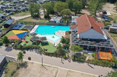 Foto 6 - Casa de 2 quartos em Nunspeet com piscina e terraço