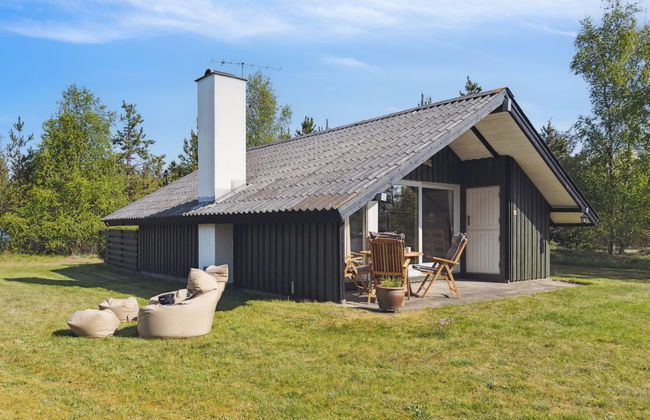 Casa de 2 quartos em Jerup com terraço - Foto 1