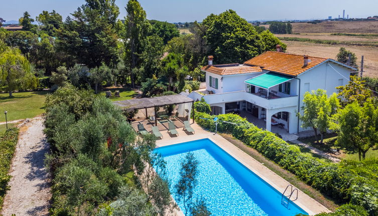 Photo 1 - Maison de 4 chambres à Montalto di Castro avec piscine privée et jardin