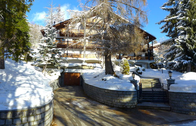 Apartamento de 2 quartos em Crans-Montana com jardim e terraço - Foto 32