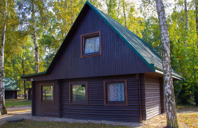 Casa de 4 quartos em Hradec Kralove com jardim - Foto 1