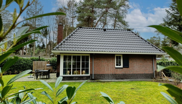 Photo 1 - Maison de 2 chambres à Beekbergen avec piscine et jardin