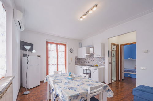 Foto 4 - Apartamento de 2 quartos em Viareggio com jardim e terraço