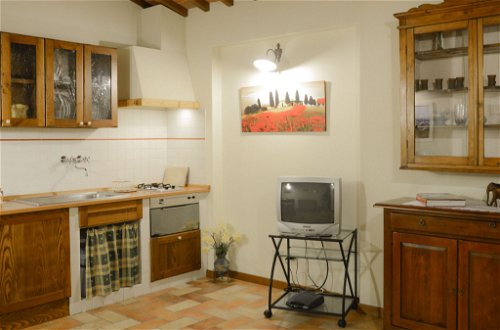 Foto 8 - Apartment mit 1 Schlafzimmer in Cerreto Guidi mit schwimmbad und garten