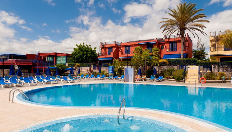 Photo 1 - Maison de 2 chambres à San Bartolomé de Tirajana avec piscine et vues à la mer