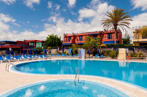 Photo 1 - Maison de 2 chambres à San Bartolomé de Tirajana avec piscine et jardin