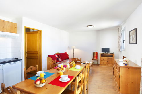 Photo 10 - 1 bedroom Apartment in Germ with swimming pool and mountain view
