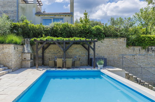 Photo 35 - Maison de 2 chambres à Buje avec piscine privée et jardin