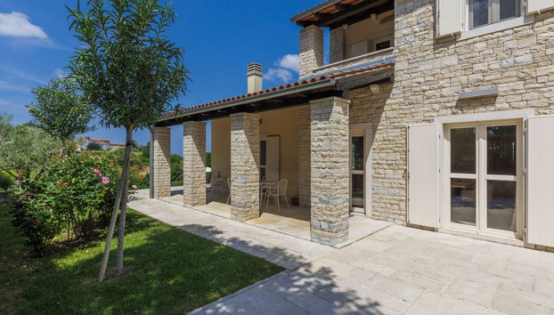 Maison de 3 chambres à Buje avec piscine privée et jardin - Photo 3