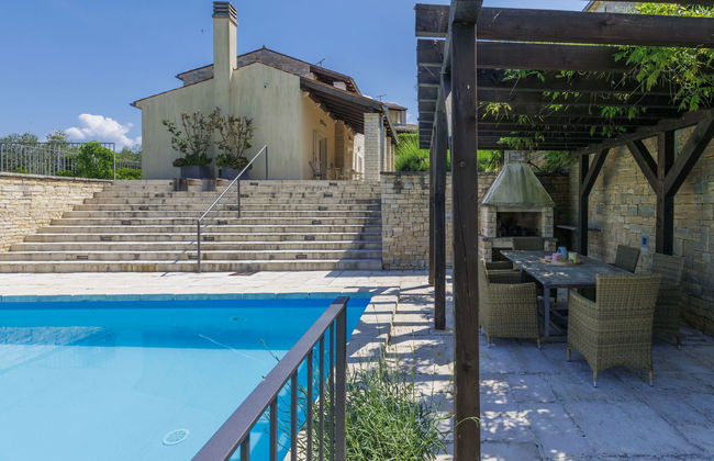 Casa de 3 quartos em Buje com piscina privada e jardim - Foto 14