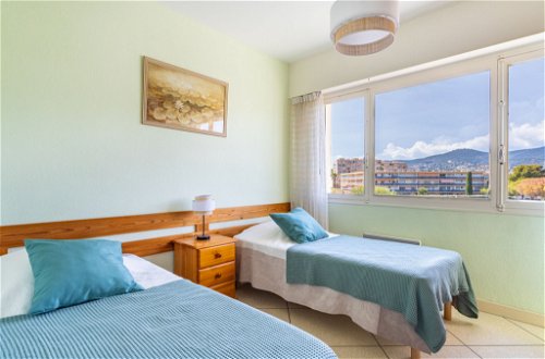 Foto 10 - Apartment mit 1 Schlafzimmer in Le Lavandou mit terrasse und blick aufs meer