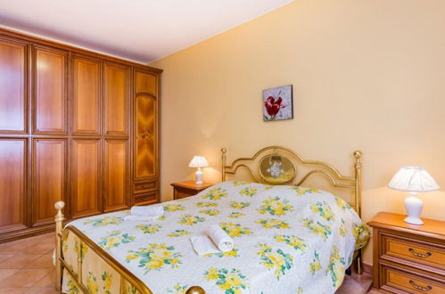 Foto 4 - Apartment mit 1 Schlafzimmer in Sanremo mit blick aufs meer