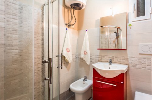 Foto 5 - Apartment mit 1 Schlafzimmer in Sanremo mit blick aufs meer