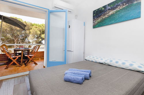 Foto 9 - Appartamento con 1 camera da letto a Lloret de Mar con piscina e vista mare