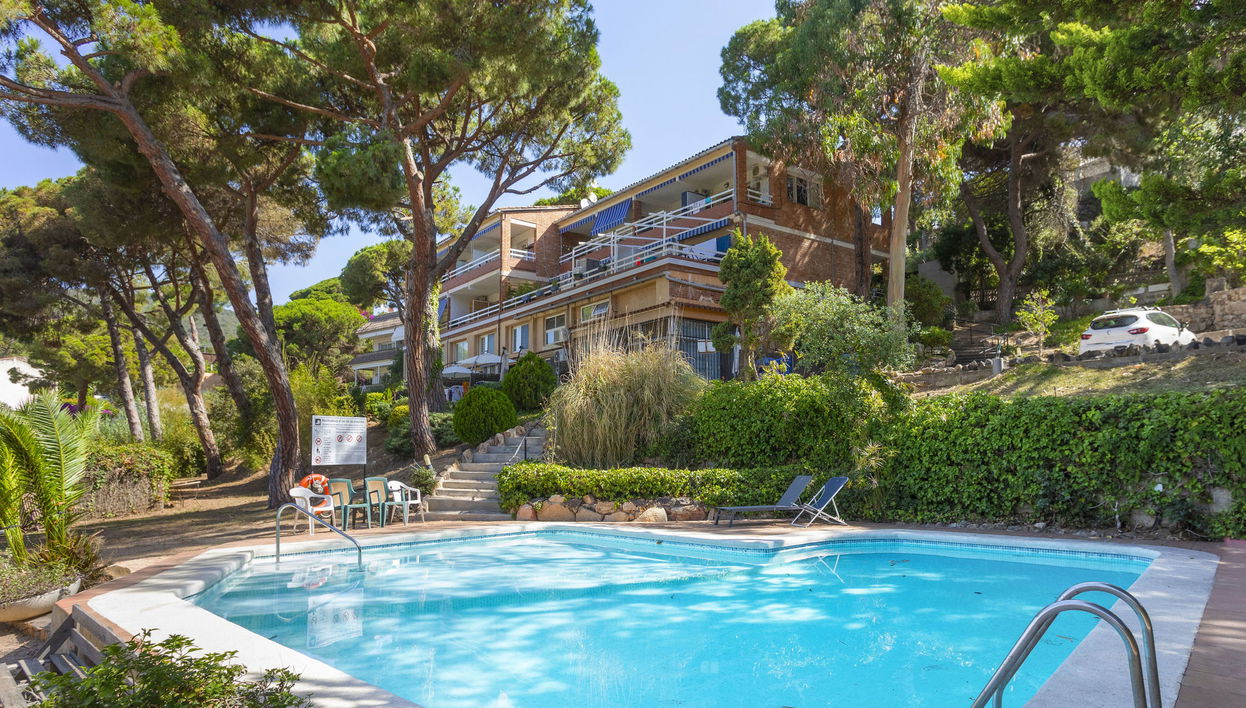 Apartment mit 2 Schlafzimmern in Lloret de Mar mit schwimmbad und garten - Foto 1