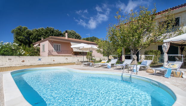 Apartamento de 3 quartos em Trinità d'Agultu e Vignola com piscina e jardim - Foto 2