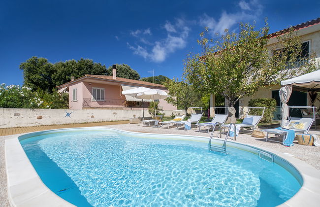 Apartamento de 3 quartos em Trinità d'Agultu e Vignola com piscina e jardim - Foto 2