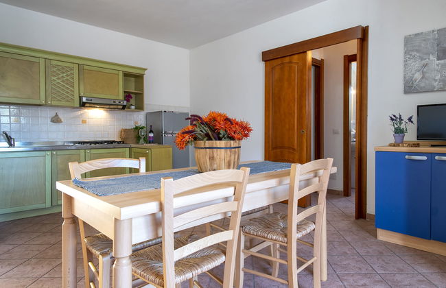 Apartamento de 3 quartos em Trinità d'Agultu e Vignola com piscina e jardim - Foto 8