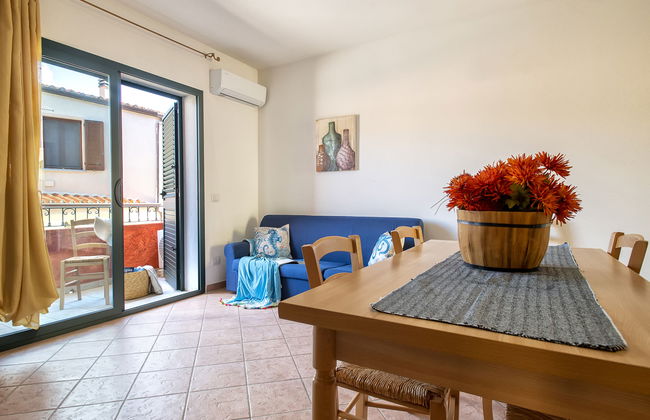 Apartamento de 3 quartos em Trinità d'Agultu e Vignola com piscina e jardim - Foto 3