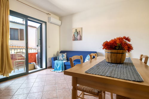 Photo 3 - 2 bedroom Apartment in Trinità d'Agultu e Vignola with swimming pool and garden