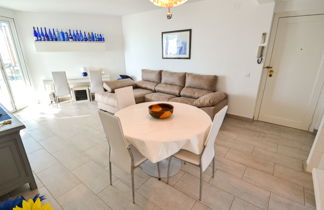 Photo 3 - 2 bedroom Apartment in Salou with terrace and sea view