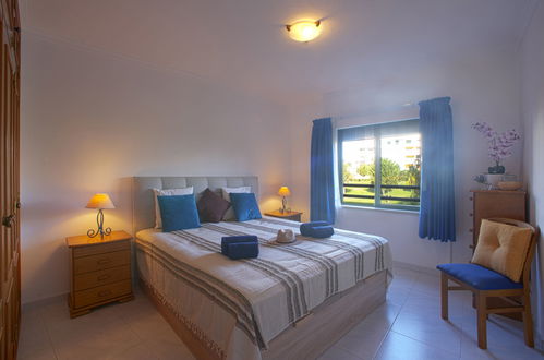 Foto 5 - Appartamento con 1 camera da letto a Silves con piscina e vista mare