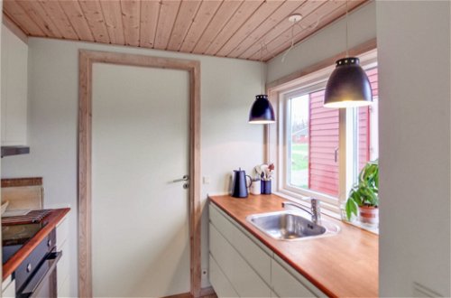Foto 11 - Haus mit 1 Schlafzimmer in Gudhjem mit terrasse