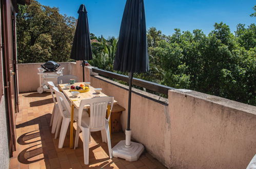 Photo 20 - Maison de 3 chambres à Cavalaire-sur-Mer avec jardin et terrasse