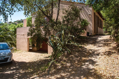 Foto 19 - Casa de 3 quartos em Cavalaire-sur-Mer com jardim e terraço