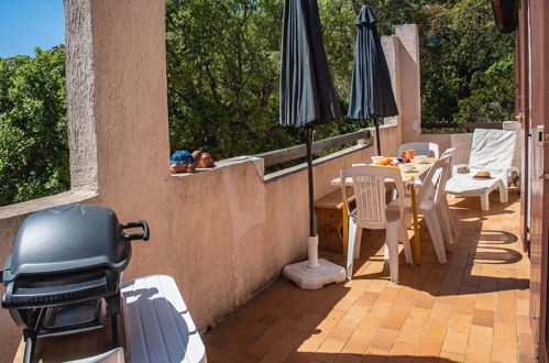 Photo 16 - Maison de 3 chambres à Cavalaire-sur-Mer avec jardin et vues à la mer