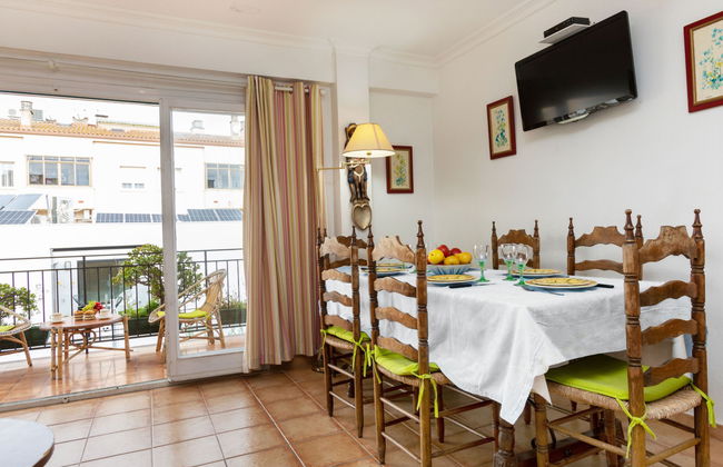 2 bedroom Apartment in Tossa de Mar - Photo 9