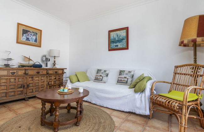 2 bedroom Apartment in Tossa de Mar - Photo 8