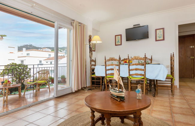 2 bedroom Apartment in Tossa de Mar - Photo 13