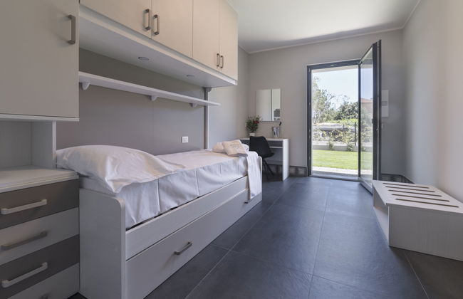 Apartamento de 3 quartos em Imperia com piscina e jardim - Foto 19