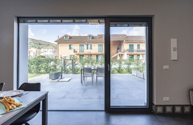 Apartamento de 3 quartos em Imperia com piscina e jardim - Foto 7