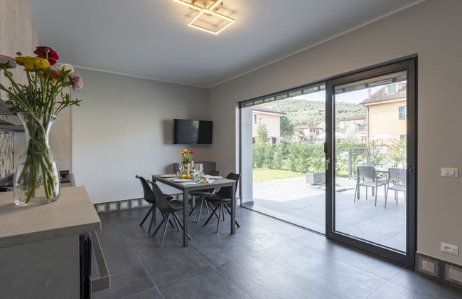 Apartamento de 3 quartos em Imperia com piscina e jardim - Foto 14