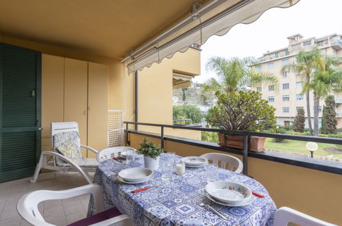 Photo 15 - 1 bedroom Apartment in Sanremo with swimming pool and sea view