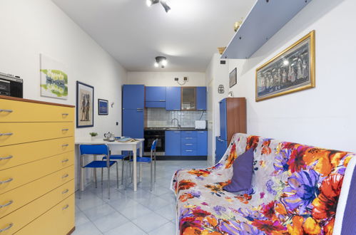 Foto 5 - Apartamento de 1 quarto em Sanremo com piscina e jardim