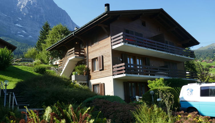 Foto 1 - Appartamento con 2 camere da letto a Grindelwald con vista sulle montagne