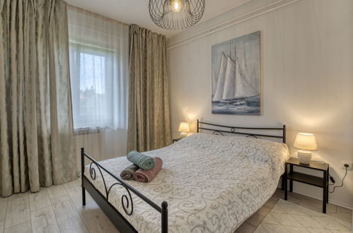 Foto 8 - Appartamento con 1 camera da letto a Kastav con giardino e vista mare