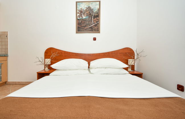 1 bedroom Apartment in Karlobag with swimming pool - Photo 10