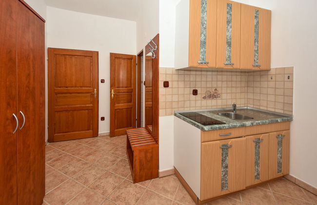 1 bedroom Apartment in Karlobag with swimming pool - Photo 7