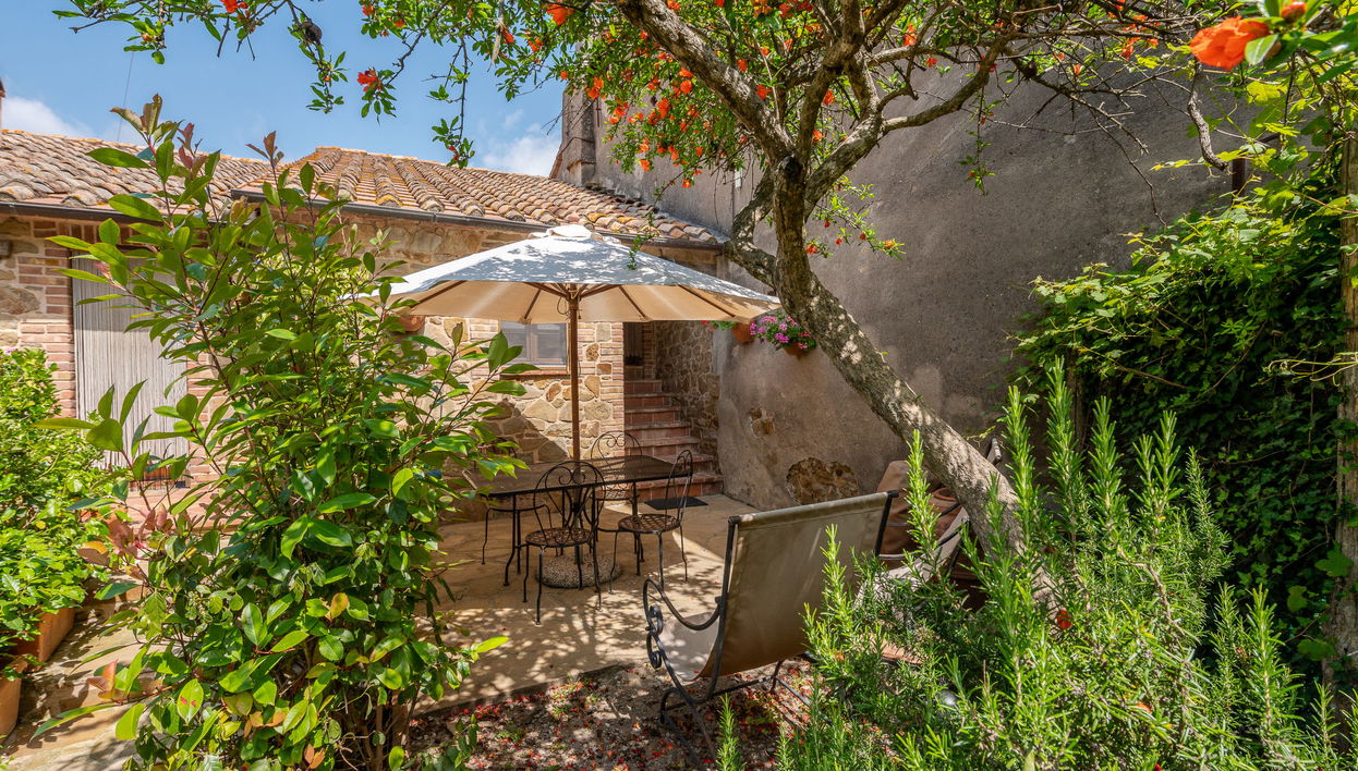 Casa de 3 quartos em Cinigiano com piscina e jardim - Foto 1