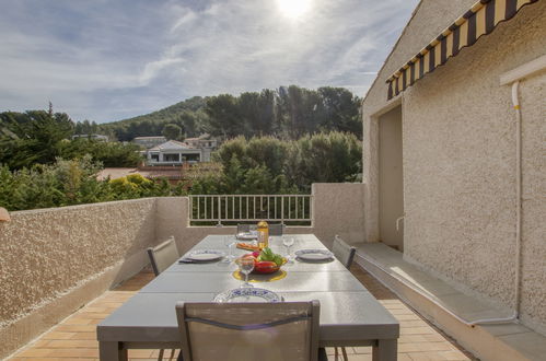 Photo 13 - Appartement en Saint-Cyr-sur-Mer avec jardin et terrasse